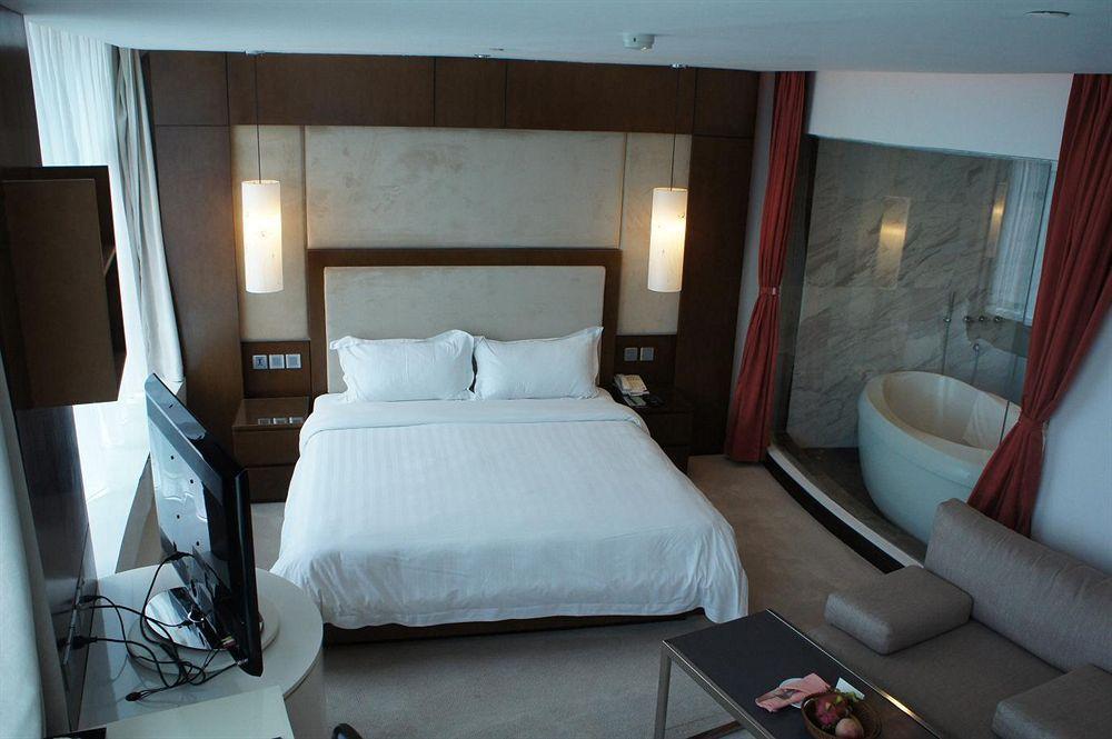 The Hanoi Club Hotel & Residences Exteriér fotografie